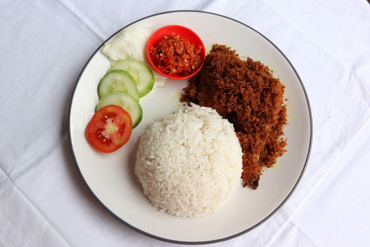 Geprek Bensu Pekalongan: Tempat Ideal untuk Bersantai dan Menikmati Makanan
